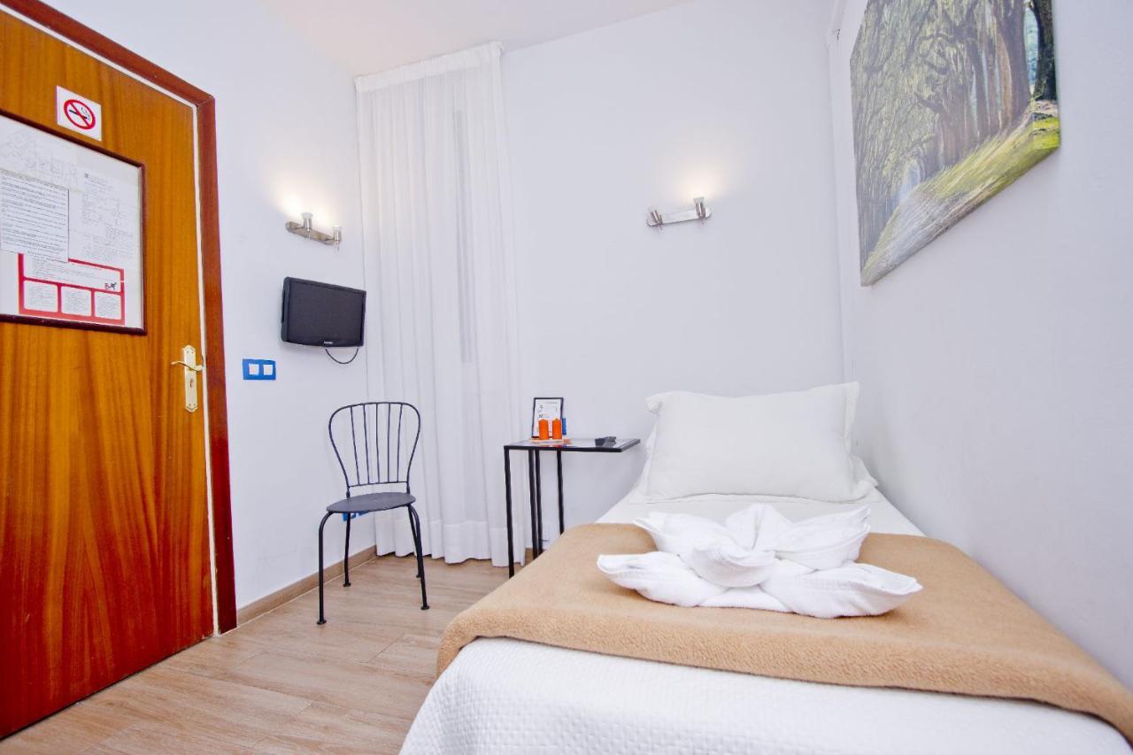 Barcelona City Hotel Екстер'єр фото